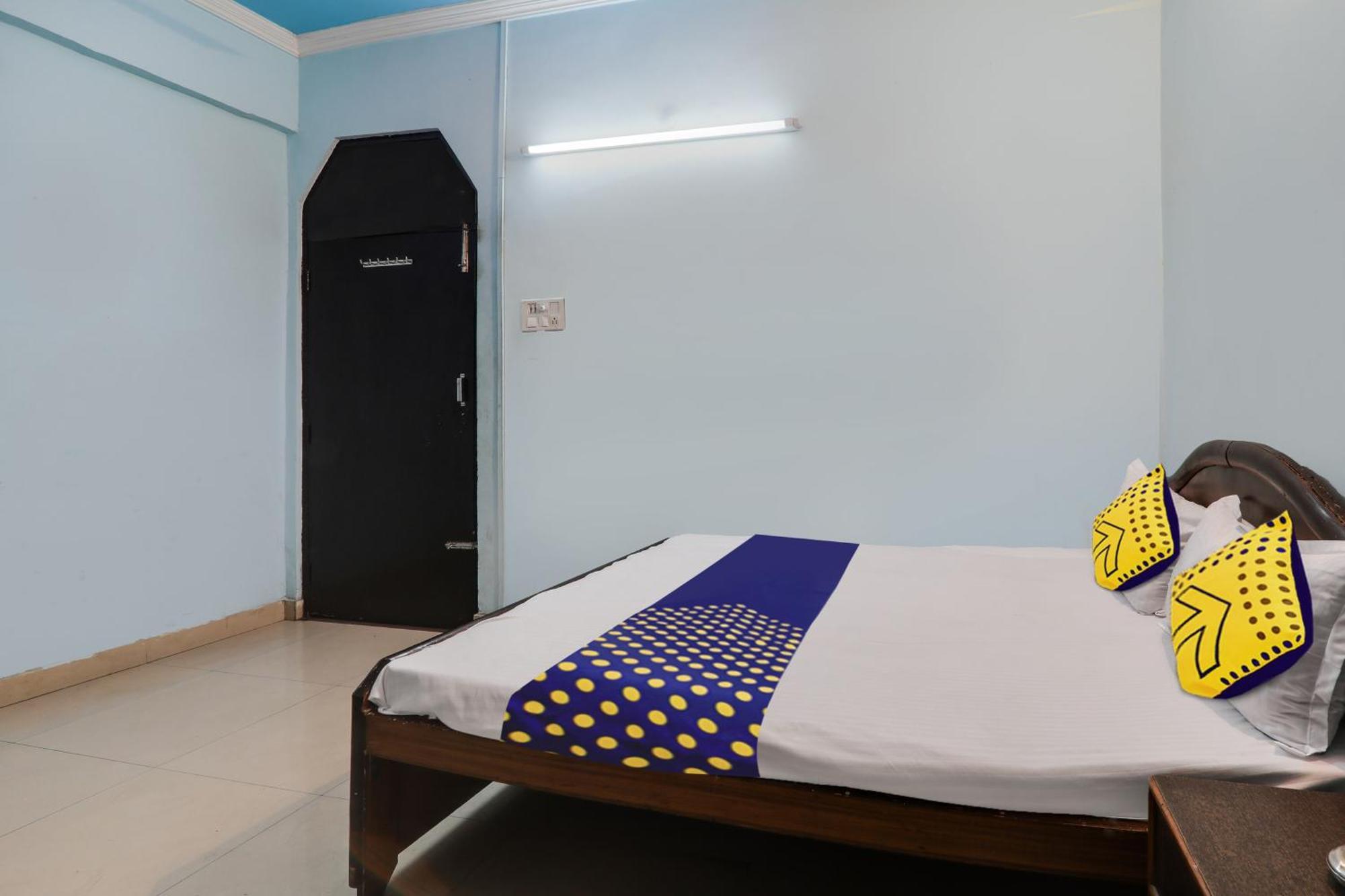 Hotel Spot On Satkar Palace Lucknow